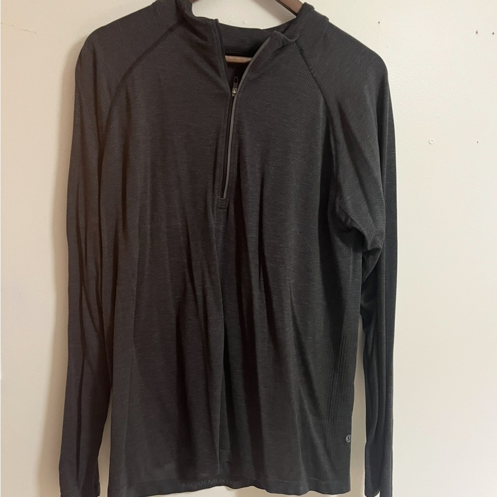 Lululemon Men’s metal vent tech 1/4 zip black XL